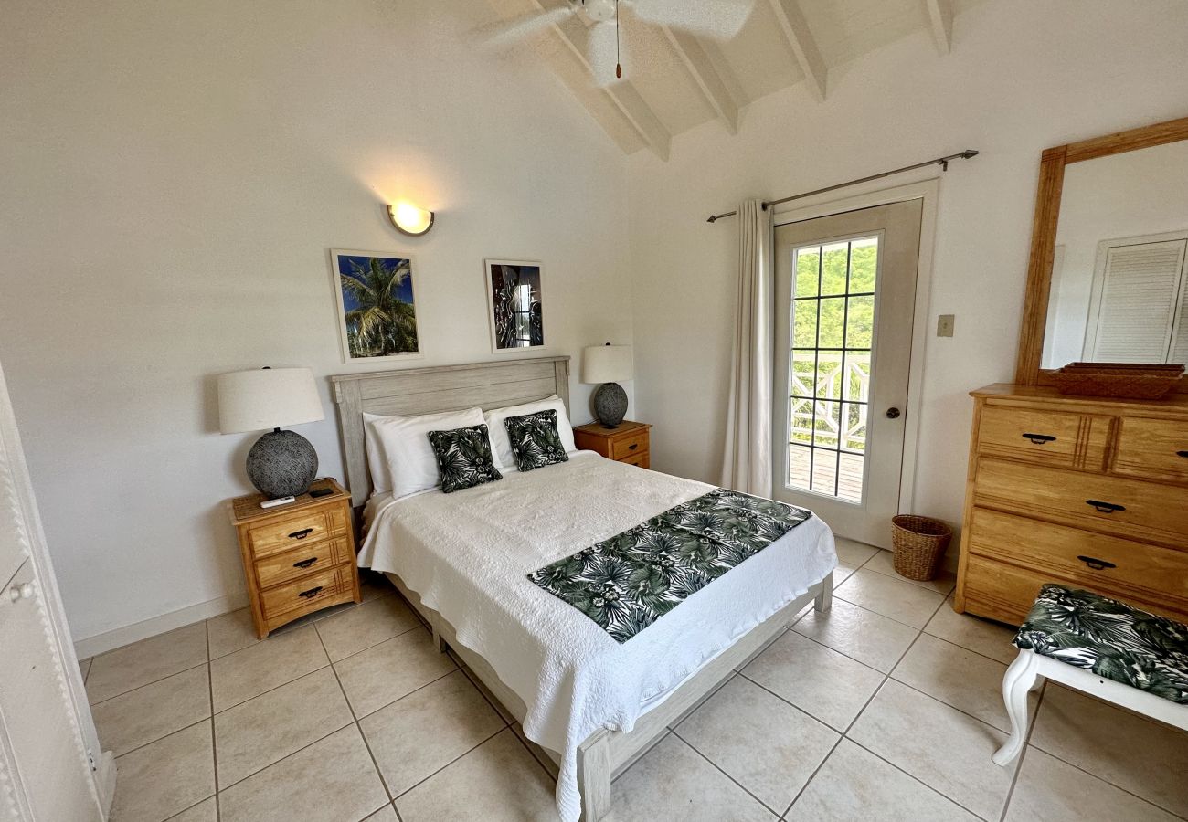 Villa in Jolly Harbour - Two Bed Apartment with Communal pool 