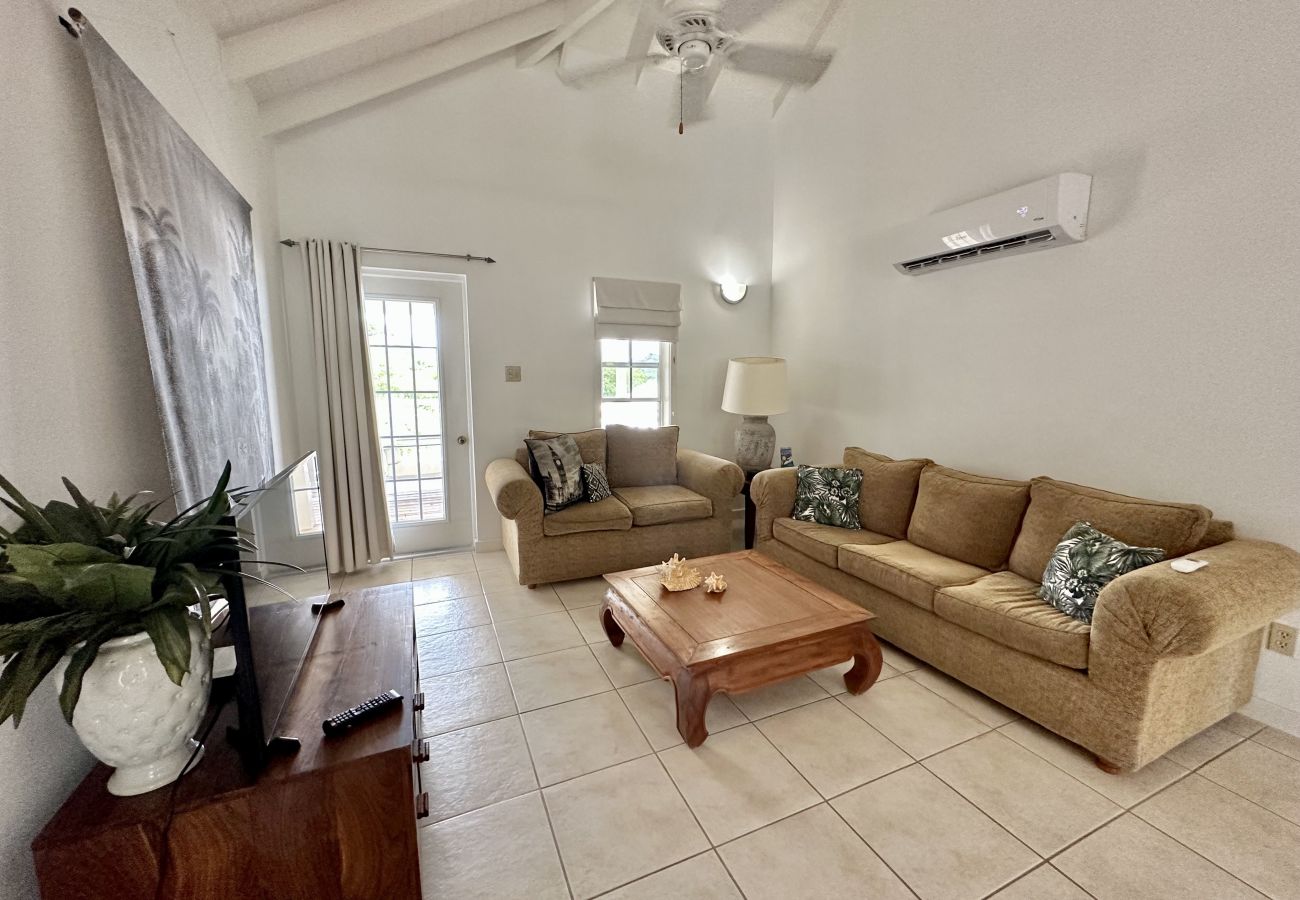 Villa in Jolly Harbour - Two Bed Apartment with Communal pool 