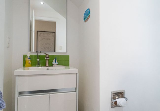 Villa in Jolly Harbour - Stylish Waterfront Escape  Villa in Jolly Harbour - Stylish Waterfront Escape