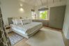 Villa in Jolly Harbour - Idyllic Tropical Retreat Villa in Jolly Harbour - Idyllic Tropical Retreat