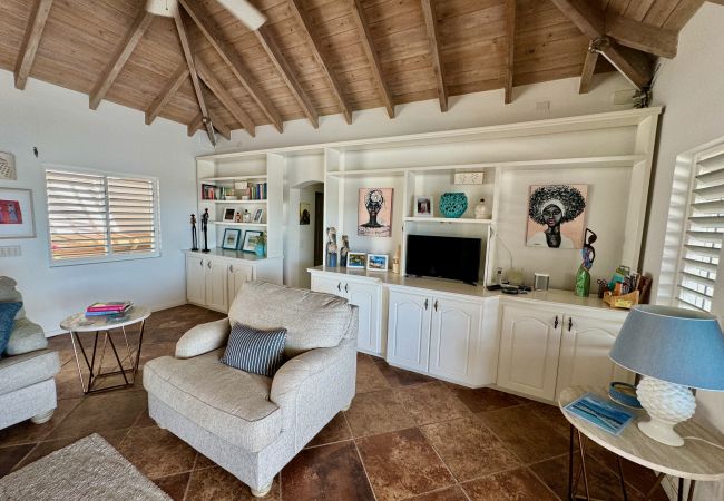 Villa in English Harbour - Luxury Caribbean Paradise  Villa in English Harbour - Luxury Caribbean Paradise