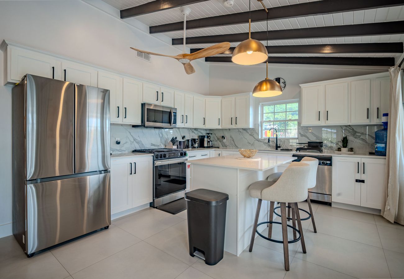 Villa in Jolly Harbour - Boutique Barefoot Luxury