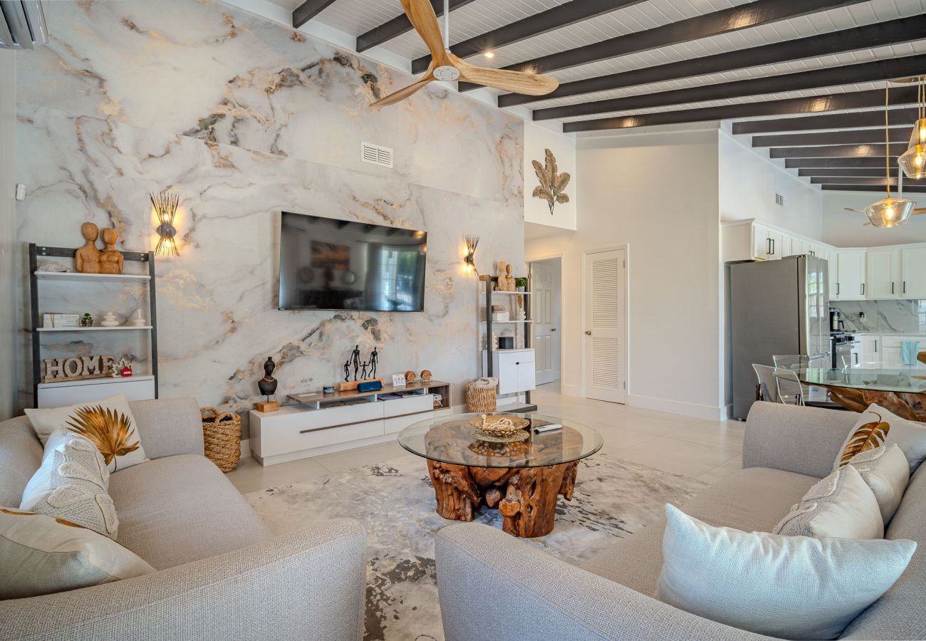 Villa in Jolly Harbour - Boutique Barefoot Luxury