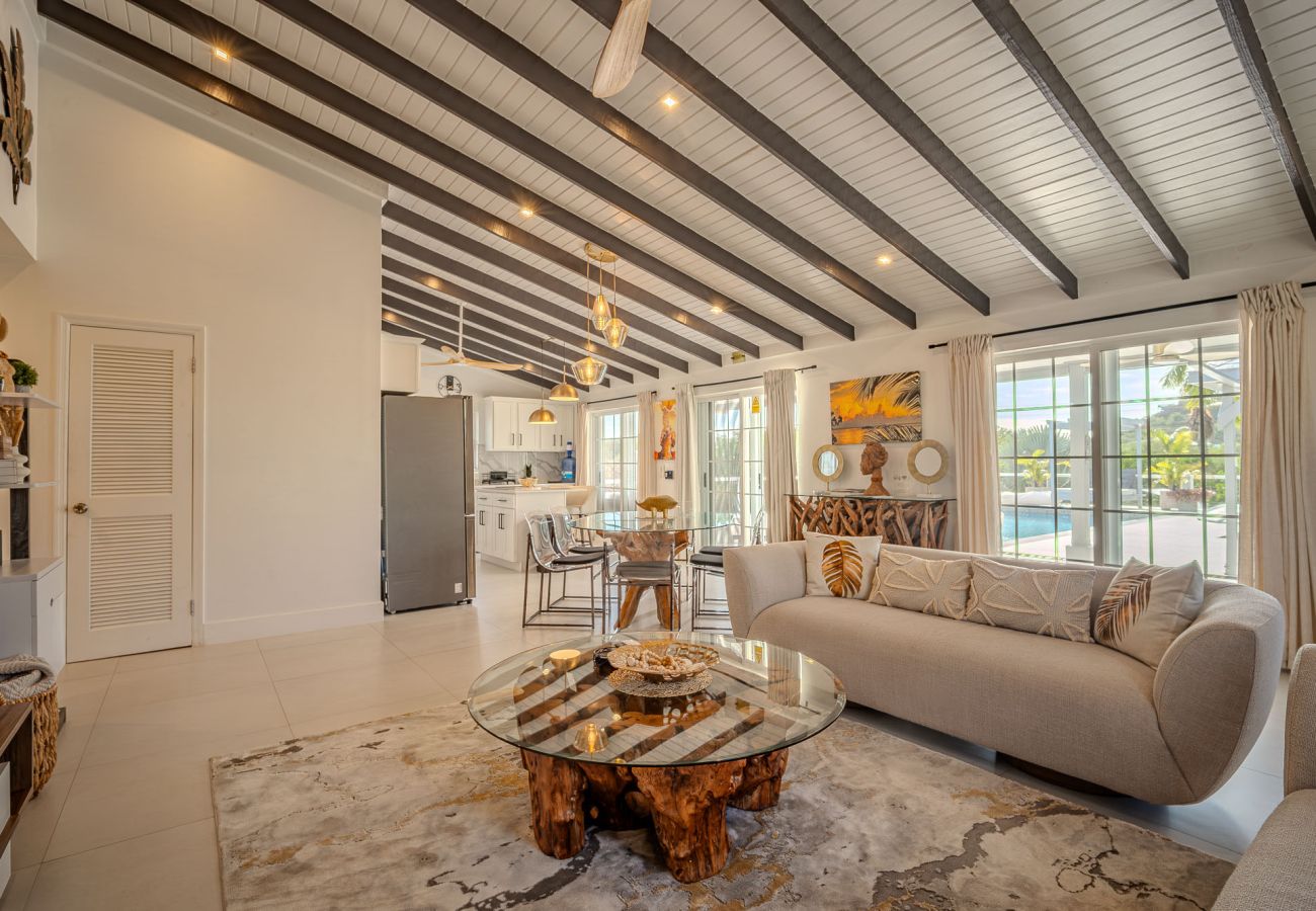 Villa in Jolly Harbour - Boutique Barefoot Luxury