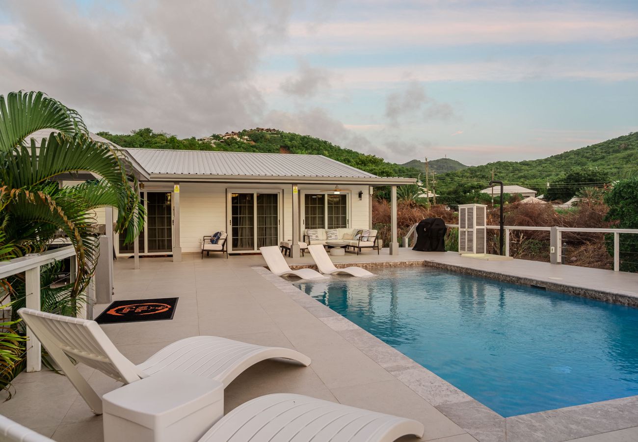 Villa in Jolly Harbour - Boutique Barefoot Luxury