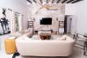 Villa in Jolly Harbour - Boutique Barefoot Luxury Villa in Jolly Harbour - Boutique Barefoot Luxury