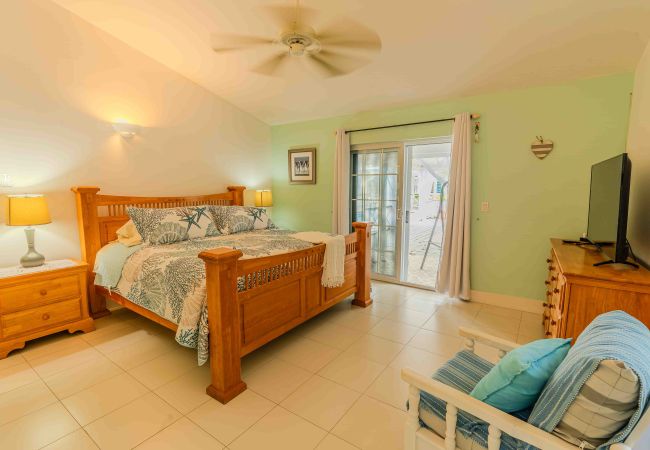 Villa in Jolly Harbour - Private Pool Tropical Escape Villa in Jolly Harbour - Private Pool Tropical Escape