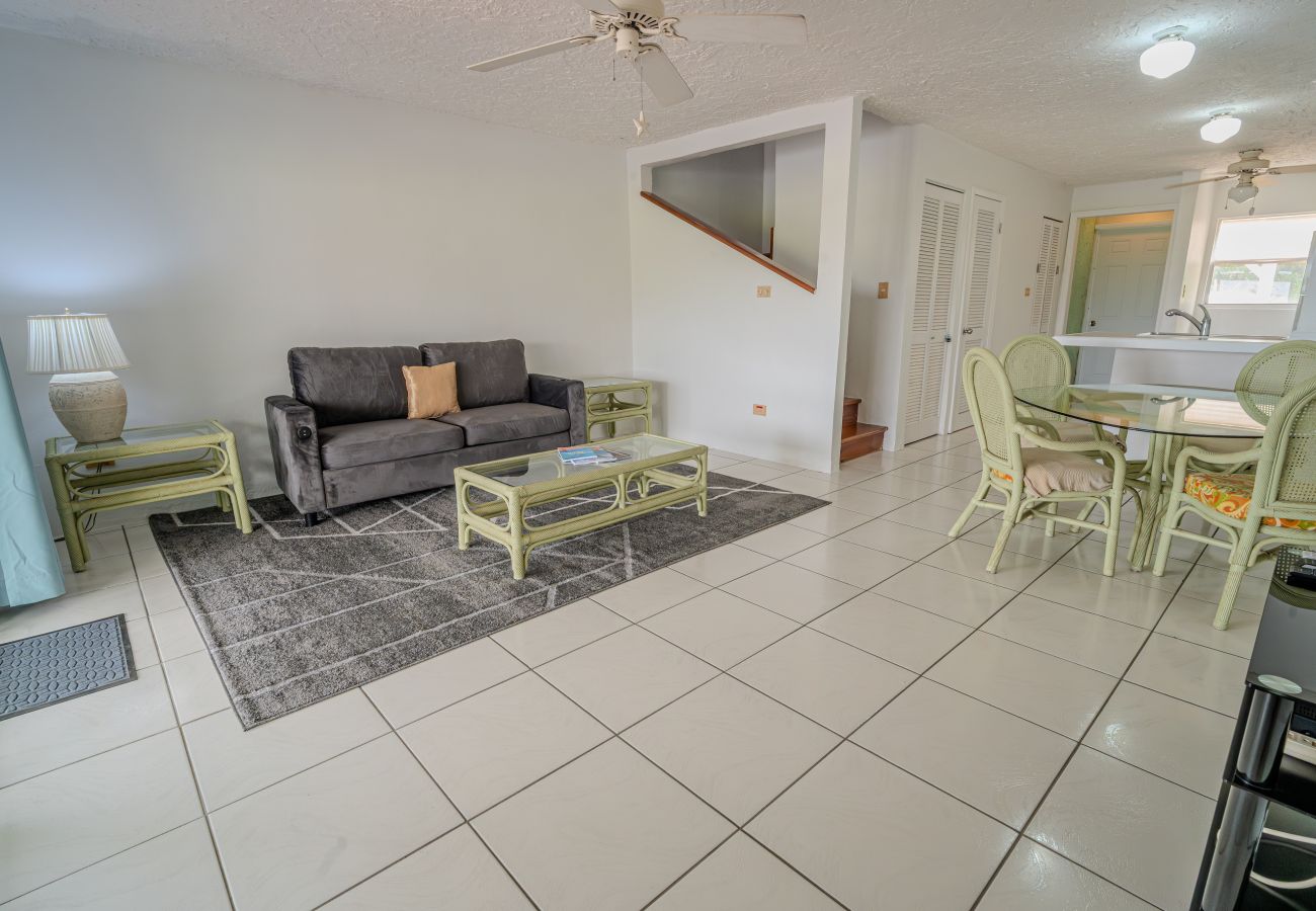 Villa in Jolly Harbour - Convenient Waterfront Villa