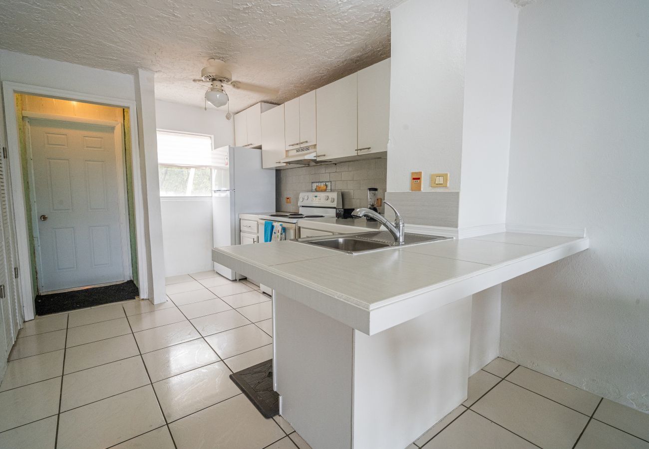 Villa in Jolly Harbour - Convenient Waterfront Villa