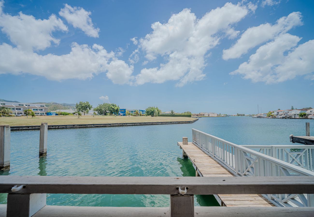 Villa in Jolly Harbour - Convenient Waterfront Villa