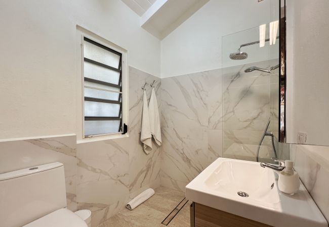 Villa in Crosbies -  Oceanview Tranquil Retreat  Villa in Crosbies -  Oceanview Tranquil Retreat