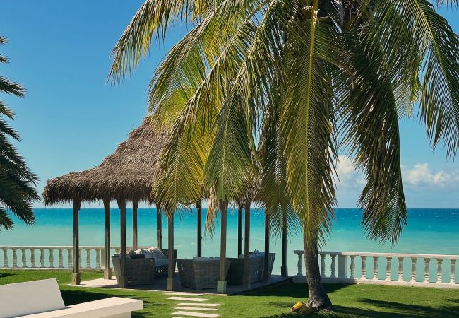 Villa in Crosbies - Refined Ocean Hideaway  Villa in Crosbies - Refined Ocean Hideaway