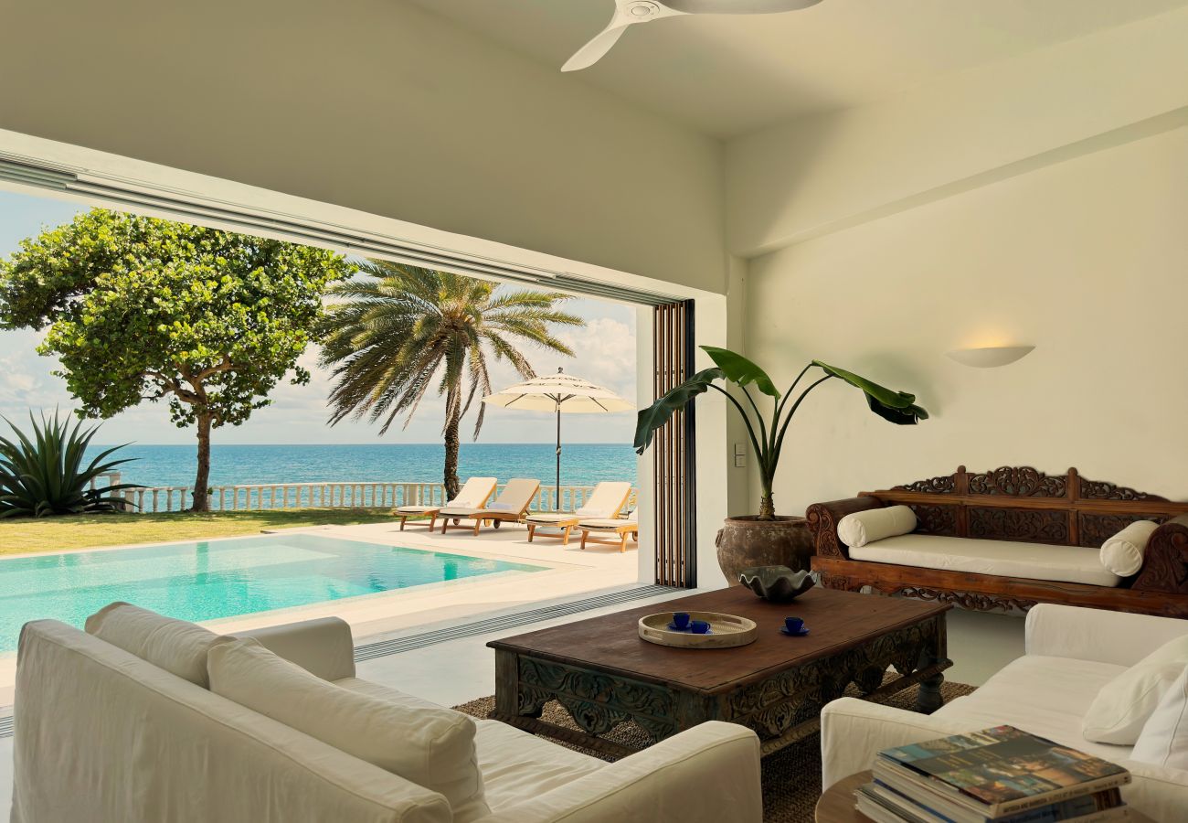 Villa in Crosbies - Refined Ocean Hideaway 