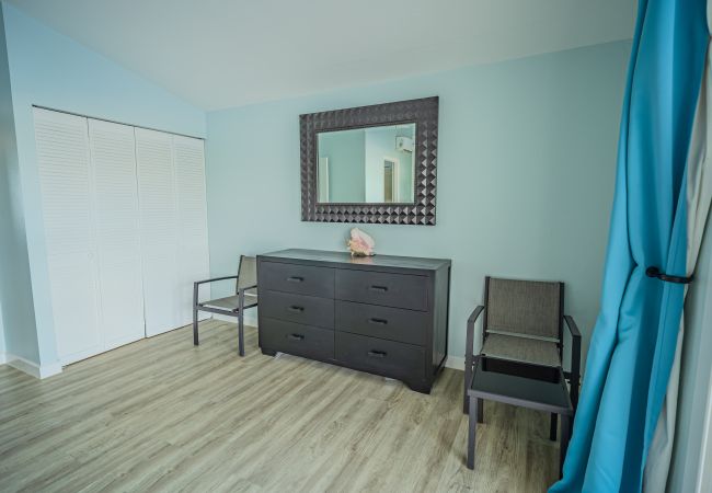 Villa in Jolly Harbour - Modern Luxury Escape Villa in Jolly Harbour - Modern Luxury Escape