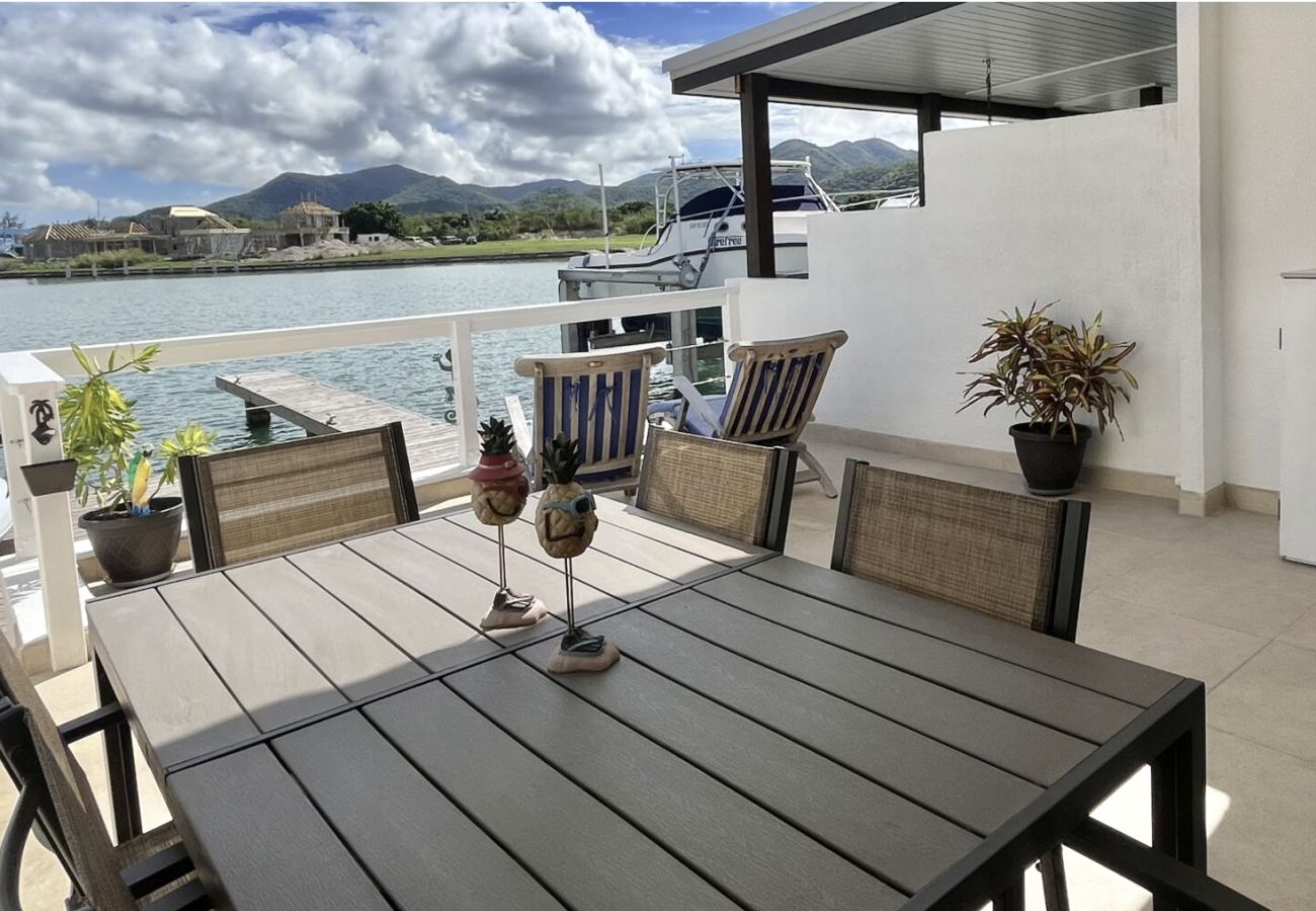 Villa in Jolly Harbour - Modern Luxury Escape
