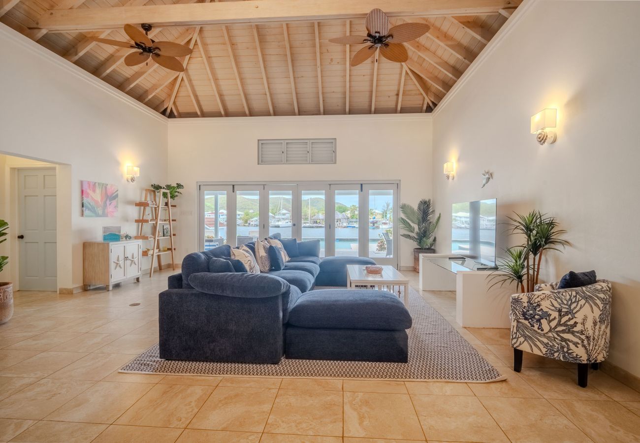 Villa in Jolly Harbour - Villa Flora