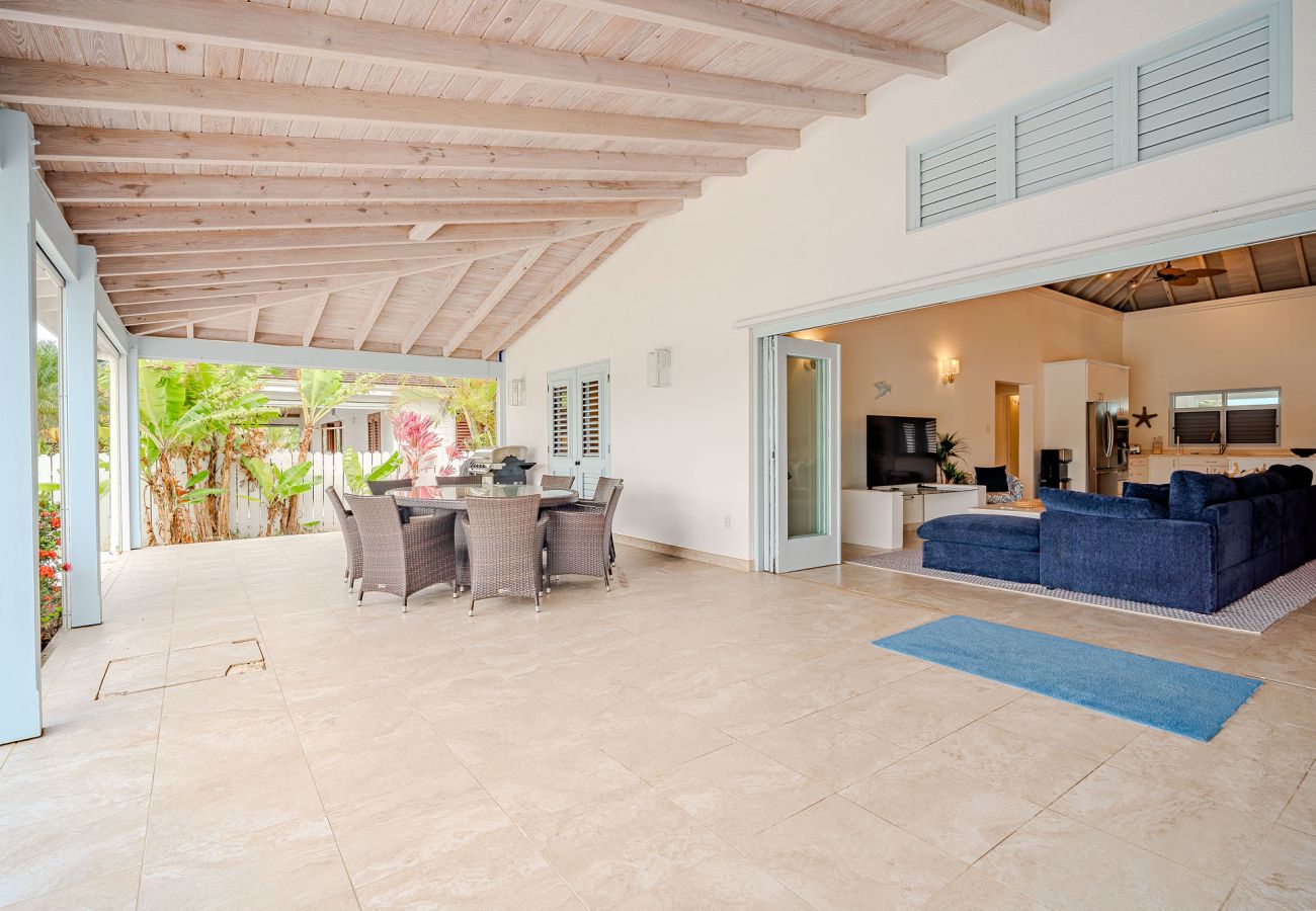 Villa in Jolly Harbour - Villa Flora
