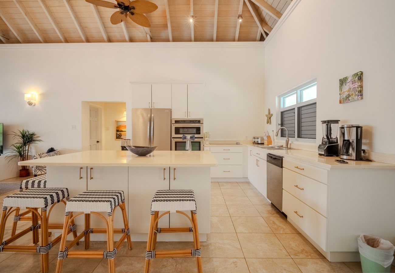 Villa in Jolly Harbour - Villa Flora
