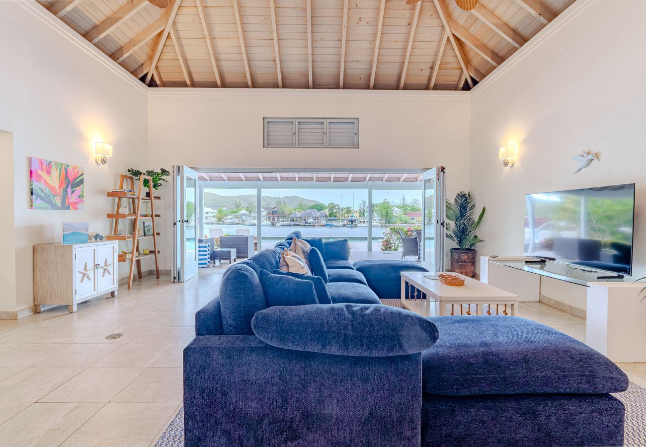 Villa in Jolly Harbour - Villa Flora