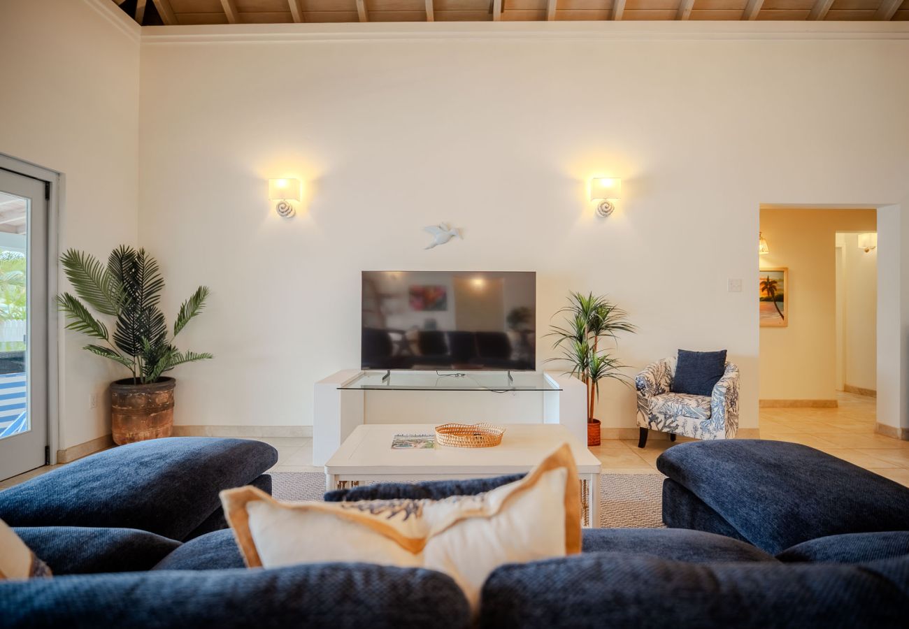 Villa in Jolly Harbour - Villa Flora