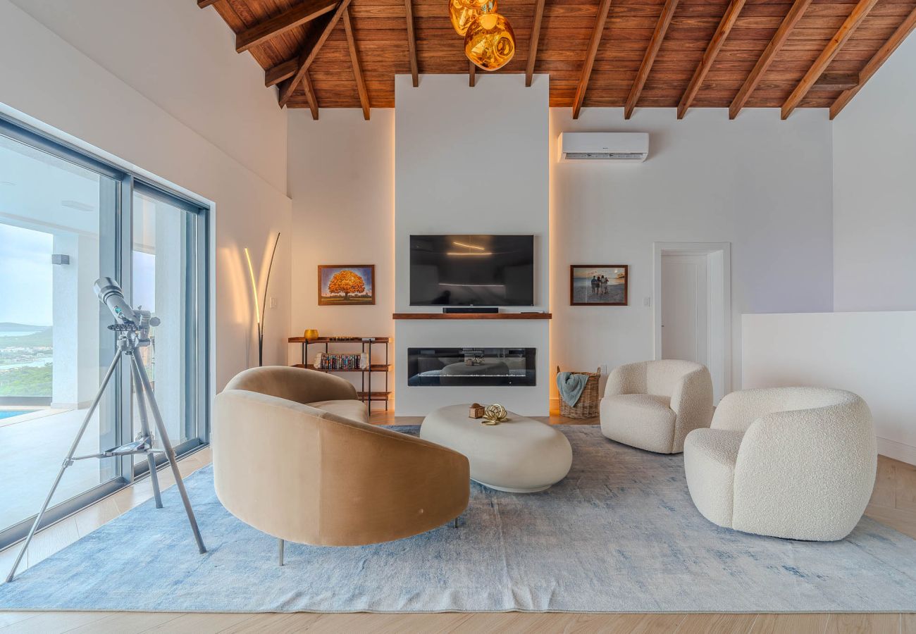 Villa in Jolly Harbour - High Ground Villa 
