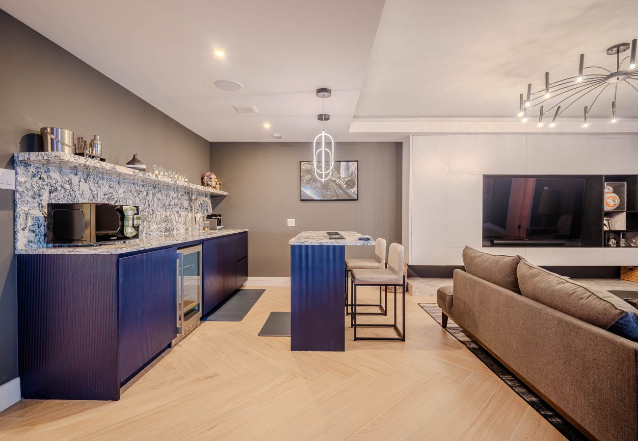 Villa in Jolly Harbour - High Ground Villa 