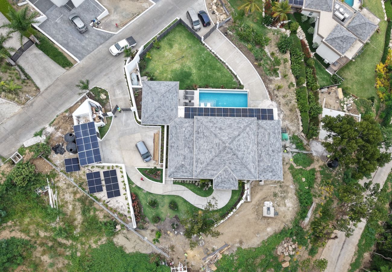 Villa in Jolly Harbour - High Ground Villa 